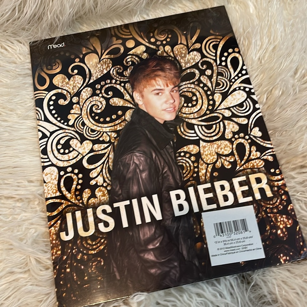 NIP NEW Mead Justin Bieber Portfolio Folders - 2 pack